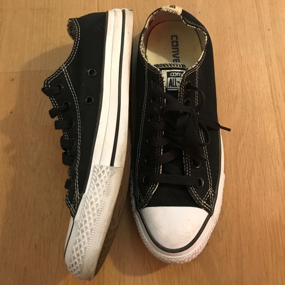 SALE Bones Season 11 commemorative Converse