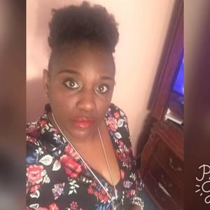 Meet your Posher, Andrea renee