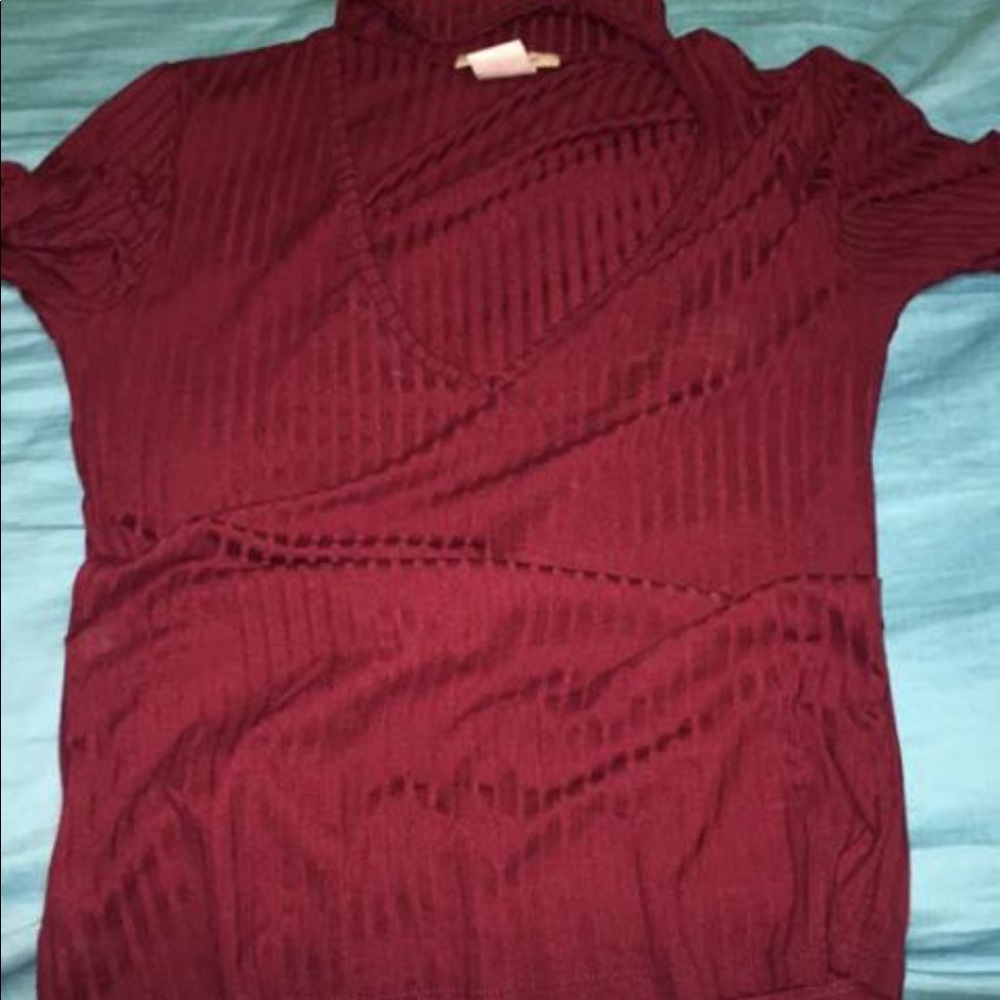 Shirt with chocker