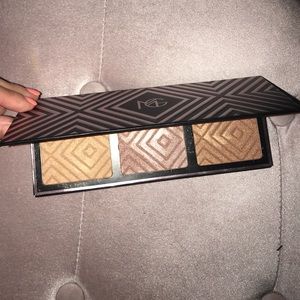 Makeup Geek highlight palate