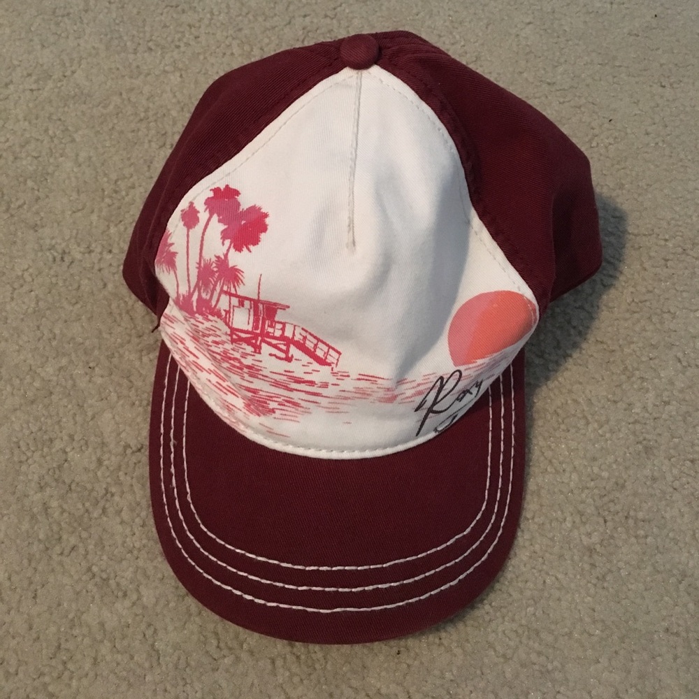 Roxy maroon hat