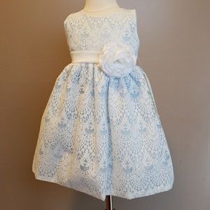 Sweet Vintage Lace Dress