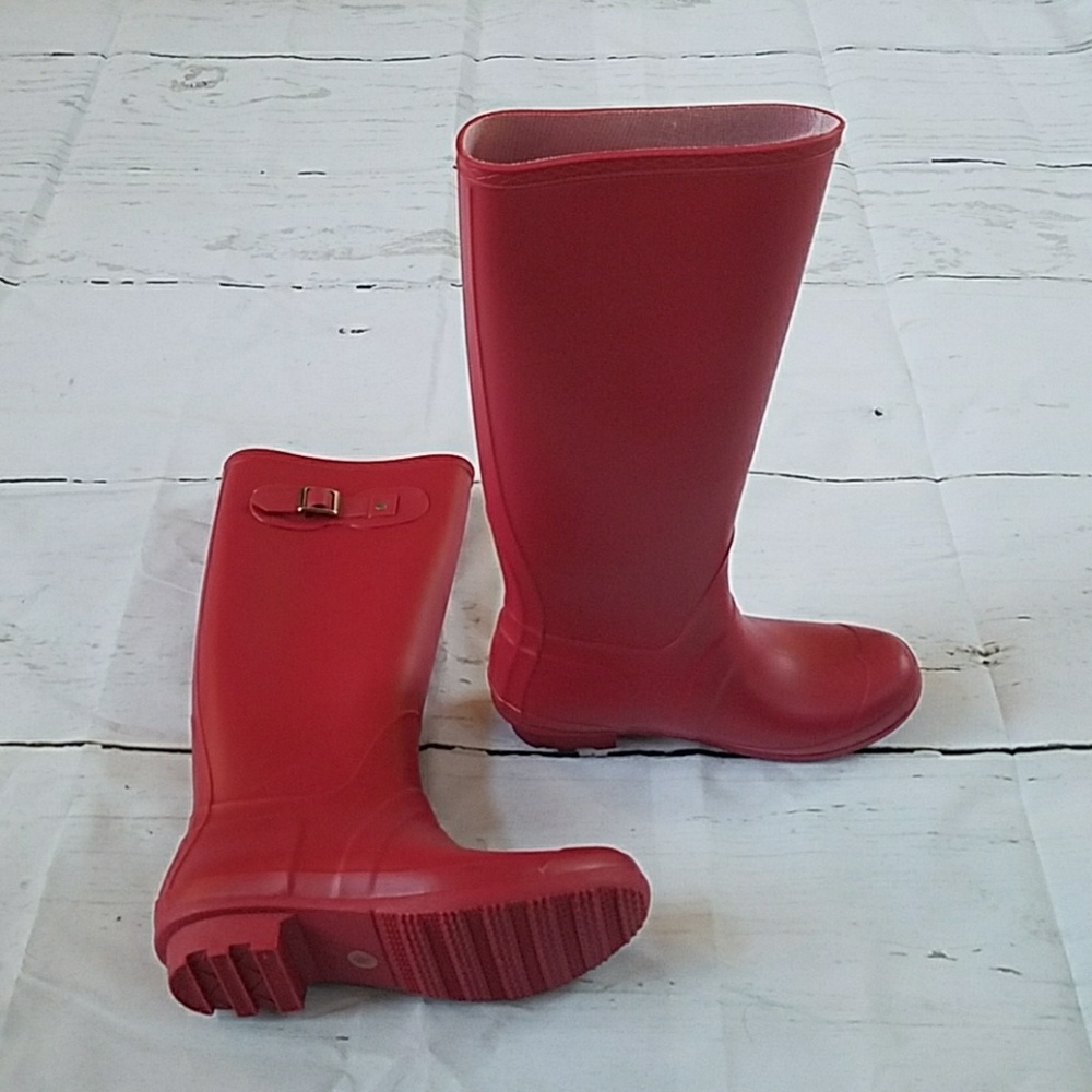 Rain boots