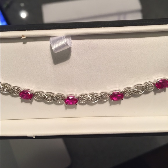 Ultra diamonds ruby bracelet - Picture 2 of 2