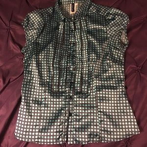 Heart & Soul sz L blue satin feel blouse