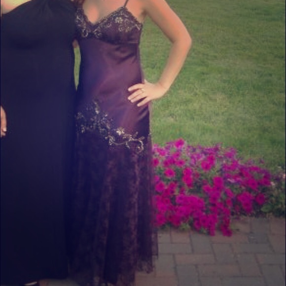 Dress - Picture 1 of 6