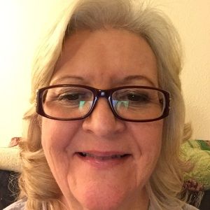 Meet your Posher, Carla