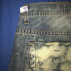 AKOO jeans