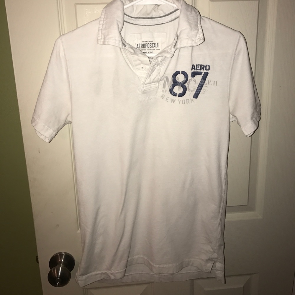 Men's Aeropostale short sleeve xs