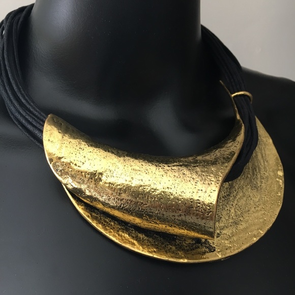 New Hammered Metal Statement Necklace - Picture 2 of 4