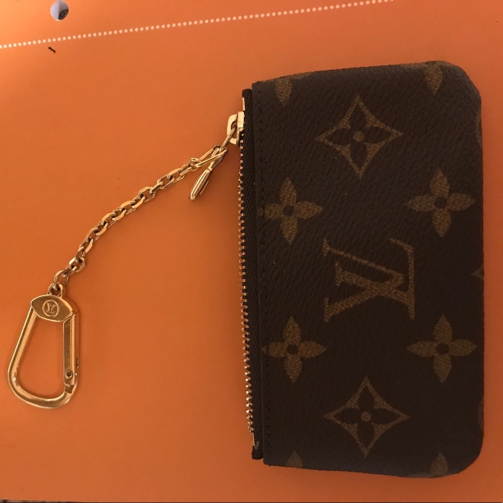 AUTHENTIC LV KEY POUCH M62650 MONOGRAM CANVAS