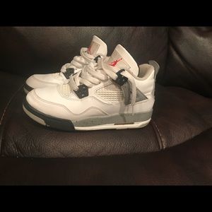 air jordan 4s “white cements” size 4Y
