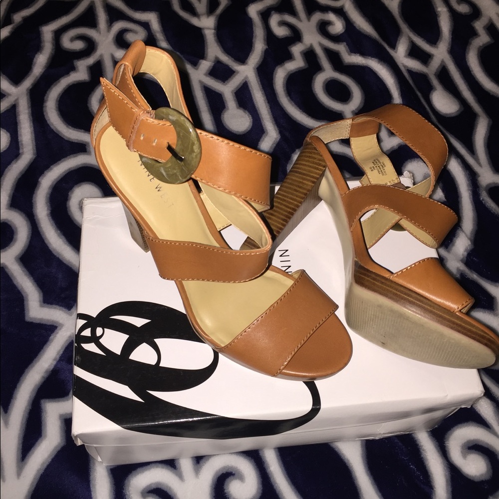 Sandals - Picture 2 of 2
