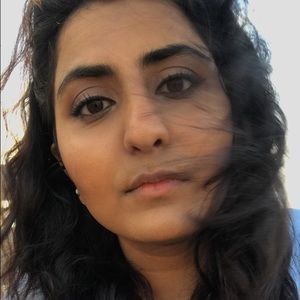 Meet your Posher, Yesha