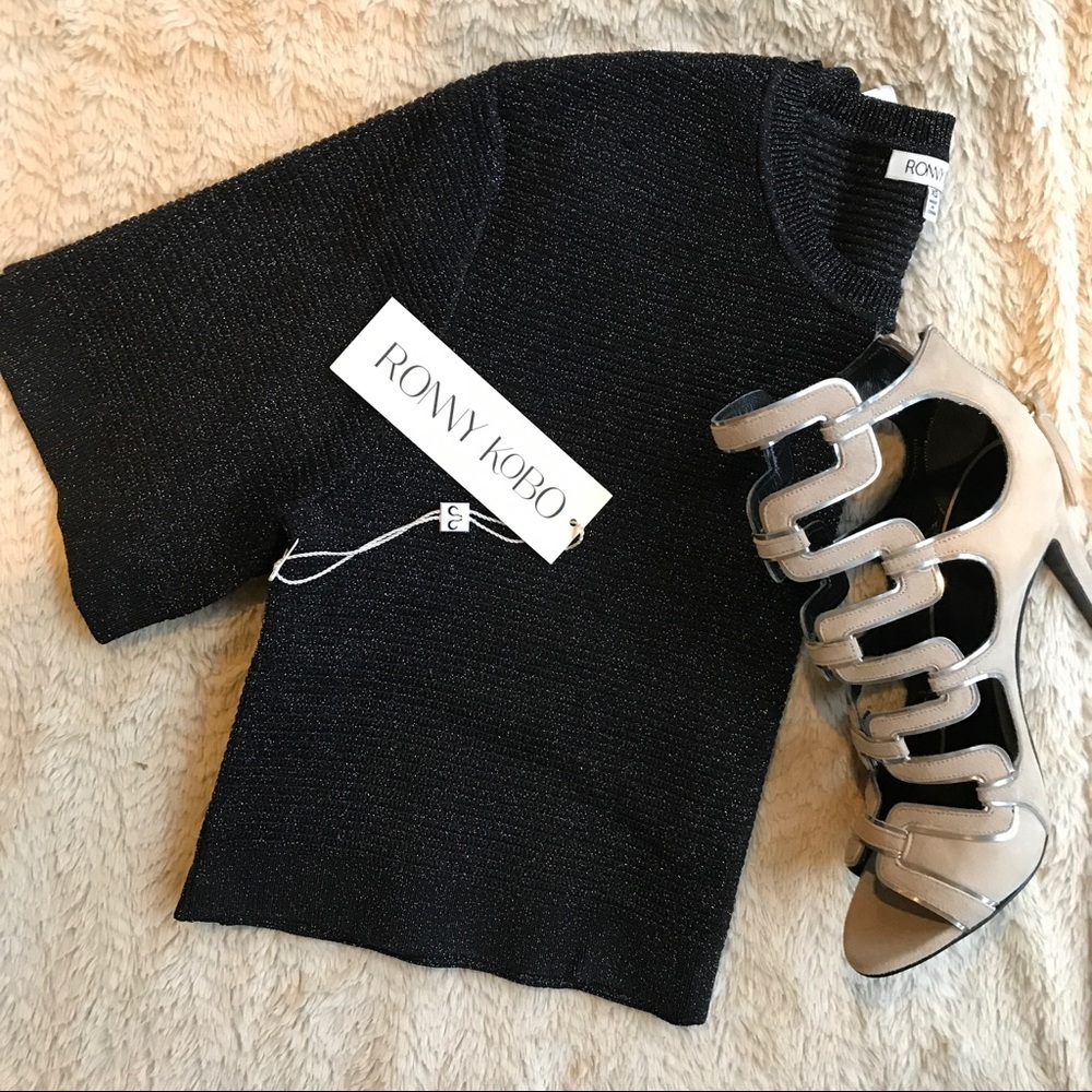 SOLD‼️ Ronny Kobo crop top