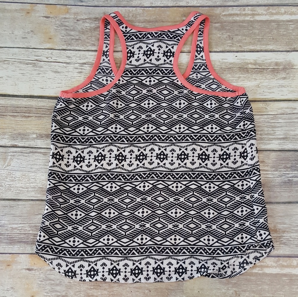 Aztec tank - Picture 2 of 2