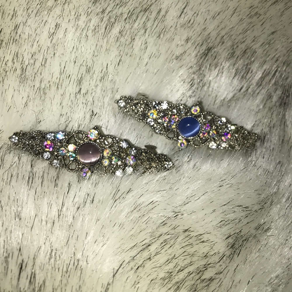 Hair clips