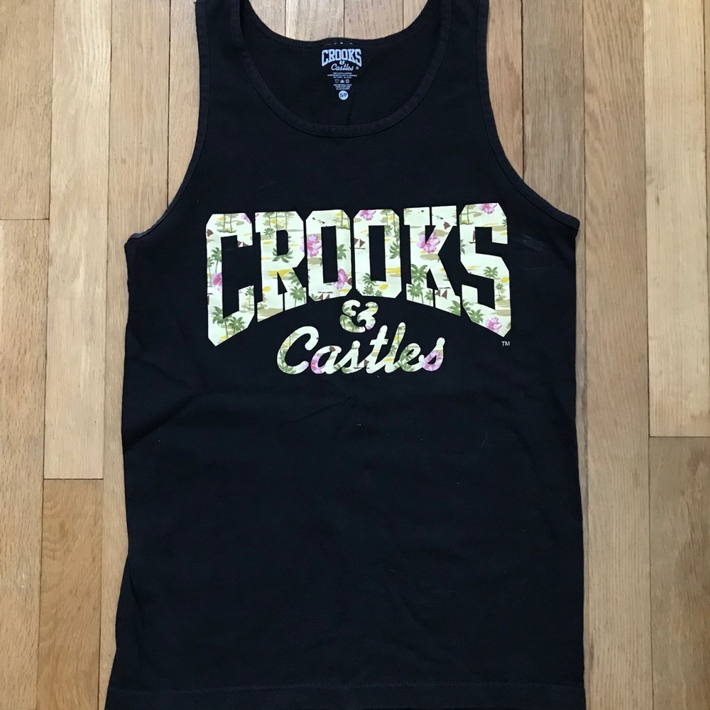 🖤Small Crooks & Castles Tank top🖤