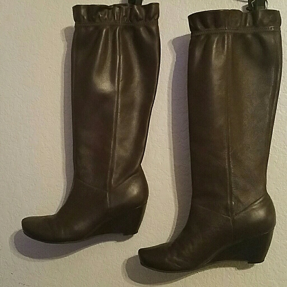 Kenneth Cole Wedge Boots
