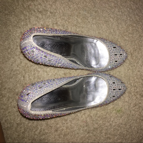 Silver Rhinestone heels 👠 💎💎 - Picture 4 of 6