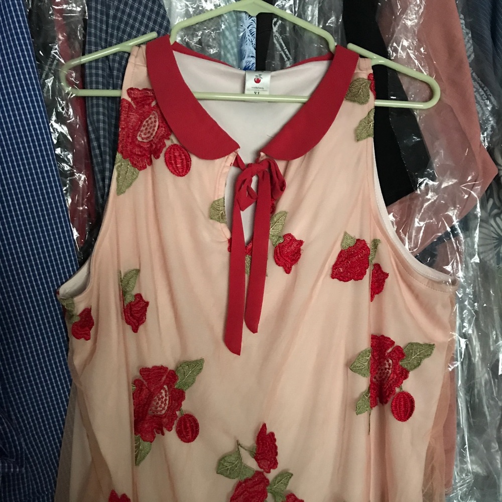 Rose Peter-Pan Collar Blouse