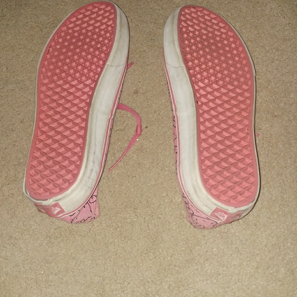 *SOLD* in Bundle! Pink Hello Kitty Vans - Picture 7 of 8