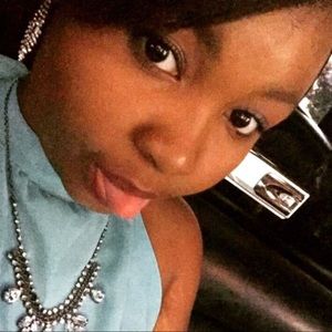 Meet your Posher, Joy