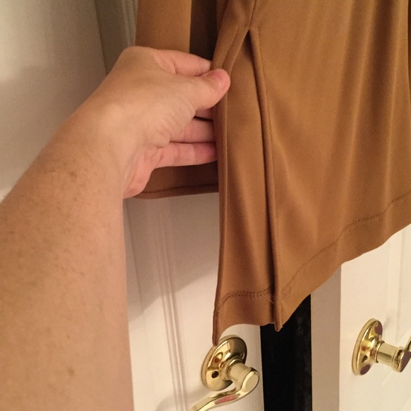 Mark Eisen tan viscose tunic top size 10 worn once - Picture 4 of 7