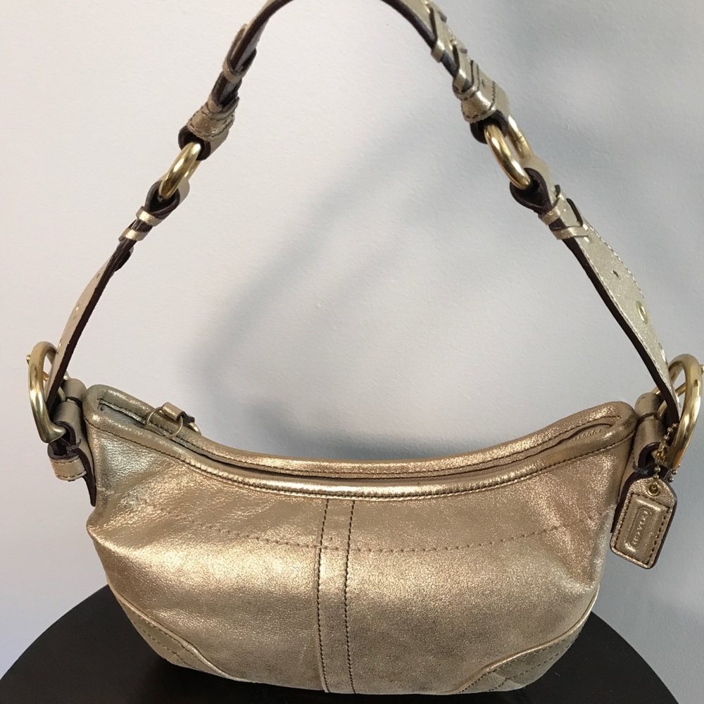 DISCOUNTED SHIPPING! HOBO COACH PURSE