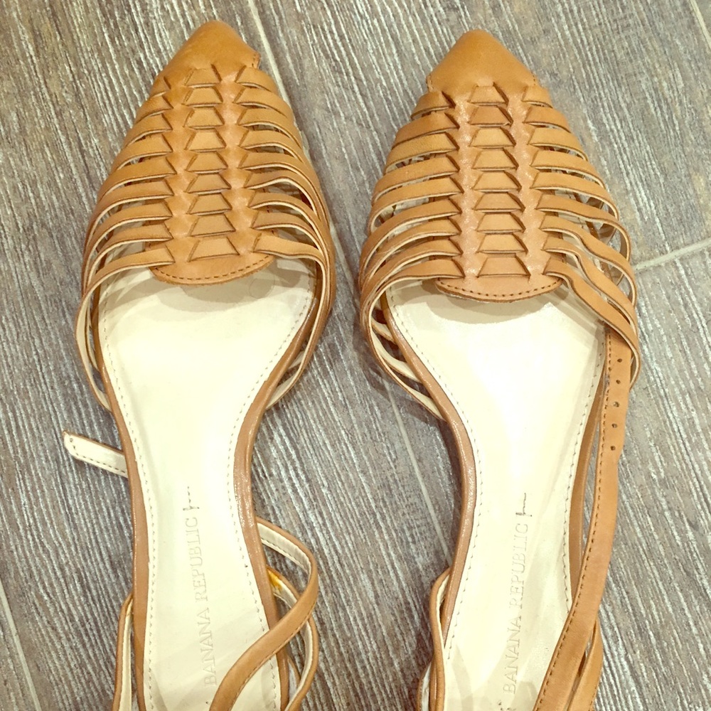 Banana Republic Flat Sandals