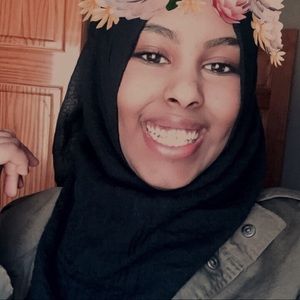 Meet your Posher, Ilhan