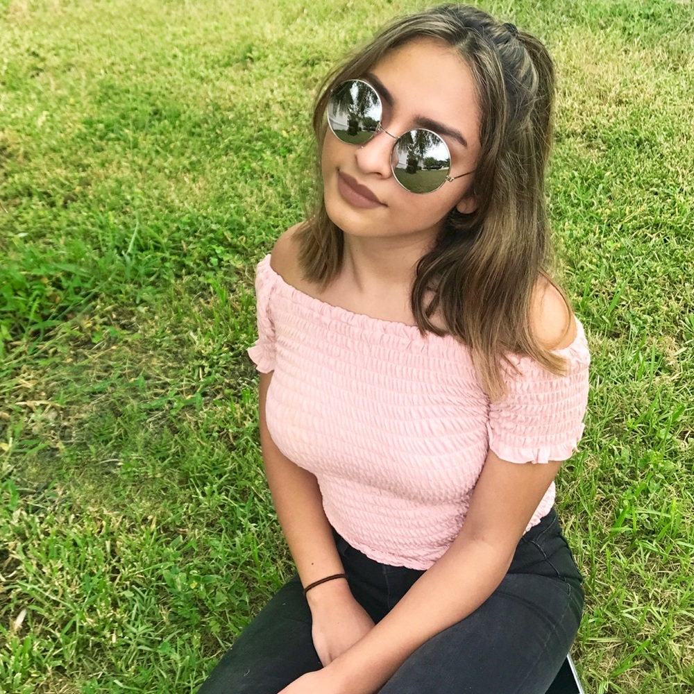 Silver "Elissa" Retro Round Sunglasses