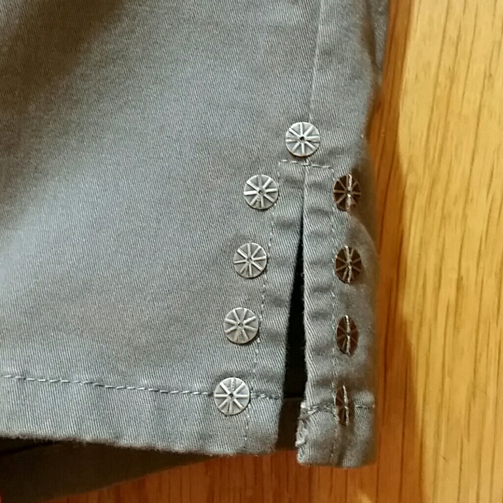 Ruby Rd. Capris - Picture 1 of 5