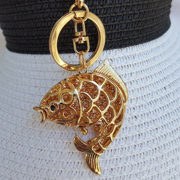 Fish Rhinestone Keychain - Picture 2 of 4