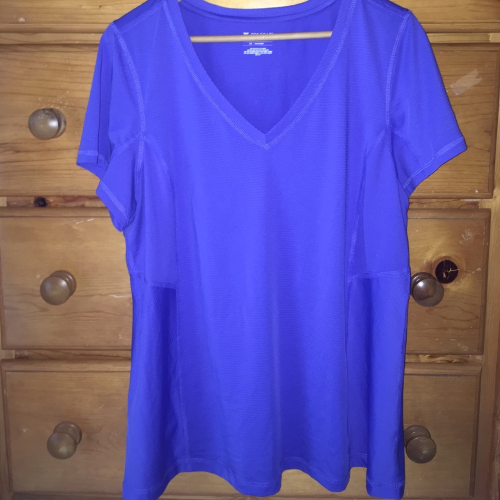 🌞TEK GEAR TOP SIZE XL