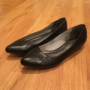 Black Pointed Toe Flats Life Stride NWOB