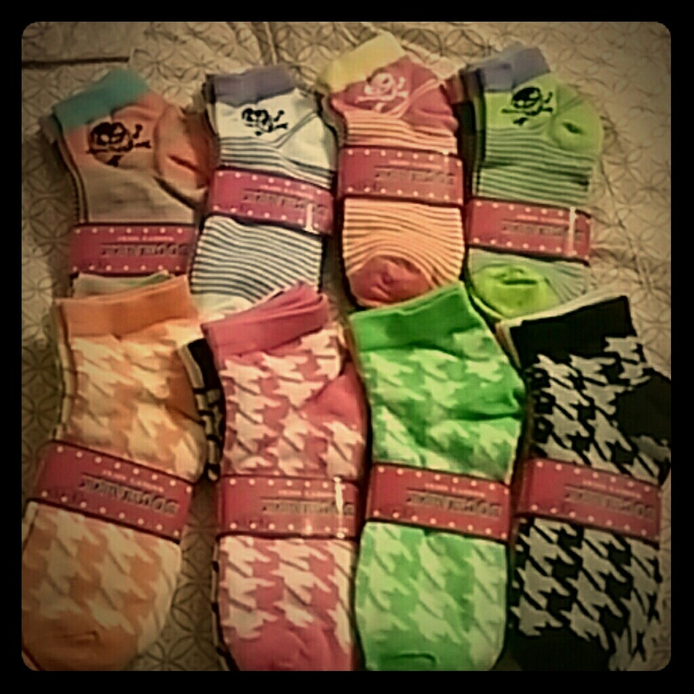 Brand New size 9-11 Womens Socks