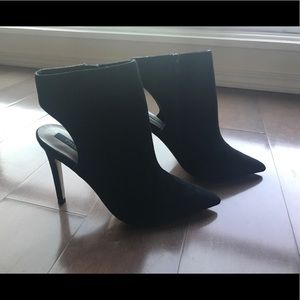 NWOT Zara Basic suede cut out booties