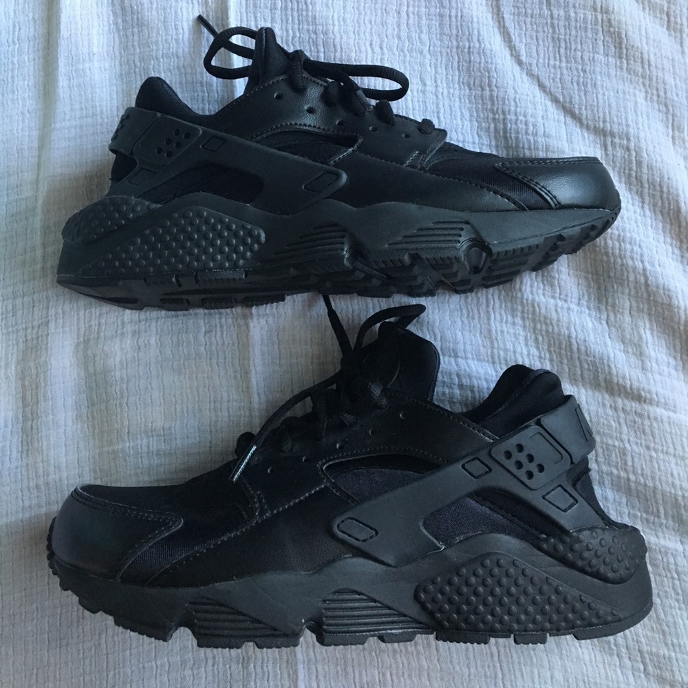 Nike Huarache size 10 women's