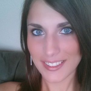 Meet your Posher, Leah