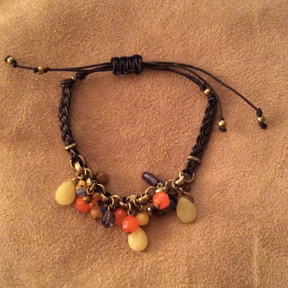 Adjustable bracelet