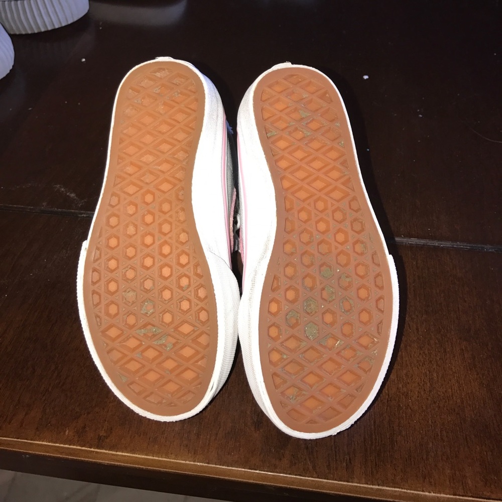 Vans - Picture 3 of 4