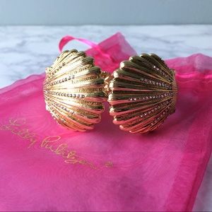 LILLY PULITZER Shell Cuff in Gold