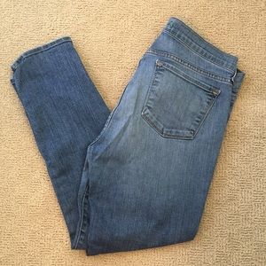 JBrand Moxie Capri Jeans