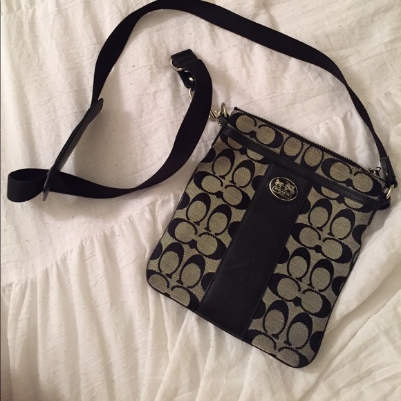 Coach Handbags - Coach over the shoulder bag