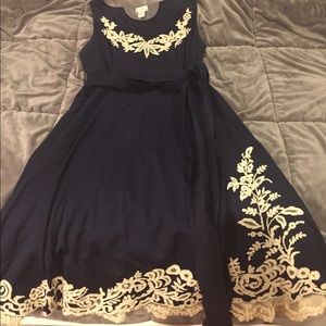 Anthropologie Viola dress size10, Lace flowers