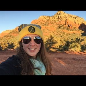 Meet your Posher, Annika