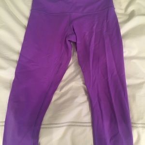 Lulu Lemon Wunder Under Cropped Leggings
