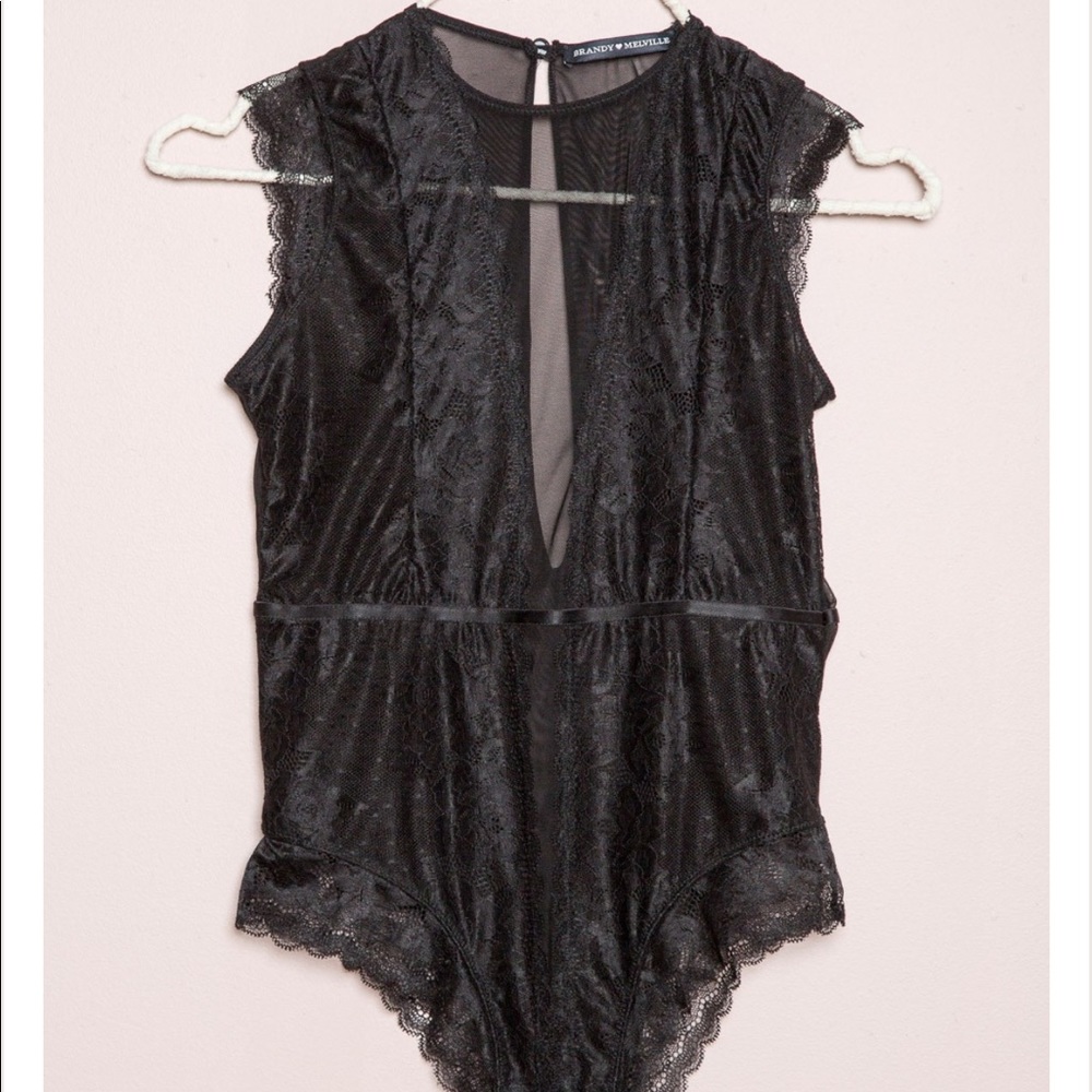 BRANDY MELVILLE ONE PIECE🌹