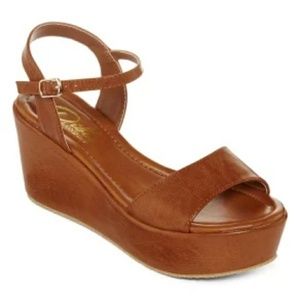 DIBA LONDON Platform Wedge Sandals 6.5